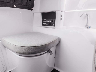 Axopar_25_Cross_Top_0014_25_Gallery_0002_Axopar-25-TT_C4A7512__ScaleHeightWzIxNjBd