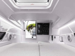 Axopar_25_Cross_Top_0020_25_Galleri_0000_Axopar-25-TT_C4A7567b__ScaleHeightWzIxNjBd