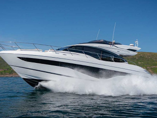 s62-exterior-white-hull-16