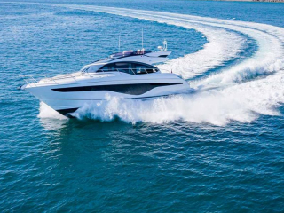 s62-exterior-white-hull-4