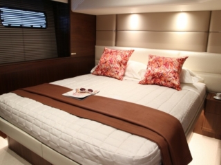 Starboard-Guest-Cabin-910x562