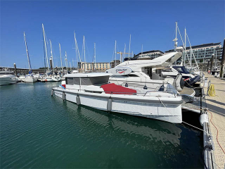 BR_0001_Axopar-37-AC-2