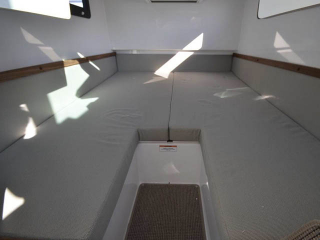 BR_0016_Axopar-37-AC-17