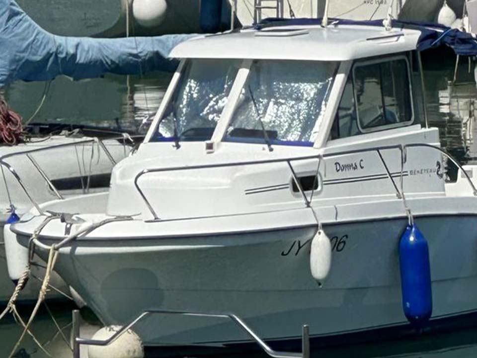 Featured image for “Beneteau Antares – Sold”